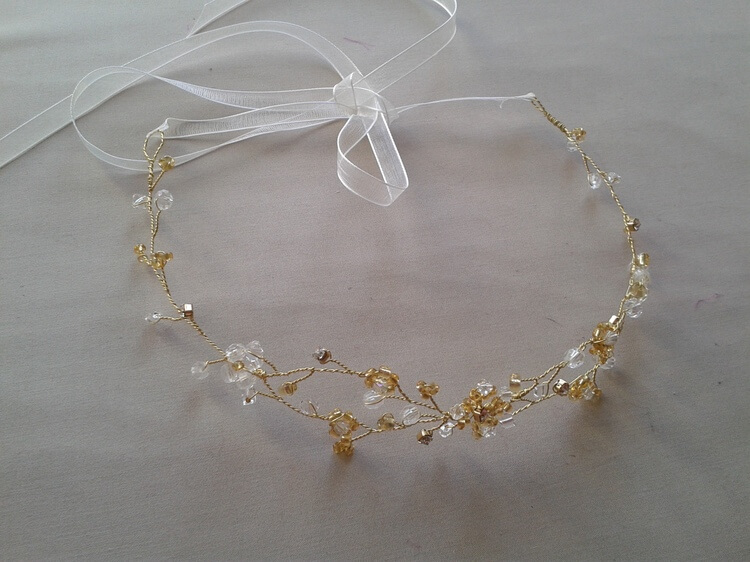 Biżuteria ślubna, wykonana  ręcznie w kolorze złota,wiązana